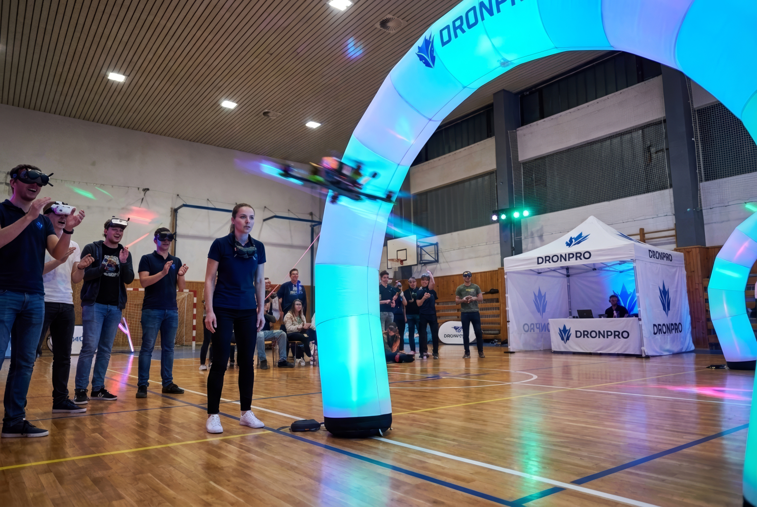 fpv-race_01_indoor-draha