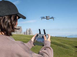 DRON DJI Mini 5 Pro, RC2-ovladaní DRONPRO