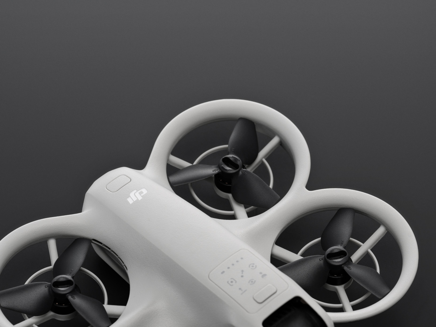 DRON DJI Neo bez ochrany vrtulí DRONPRO